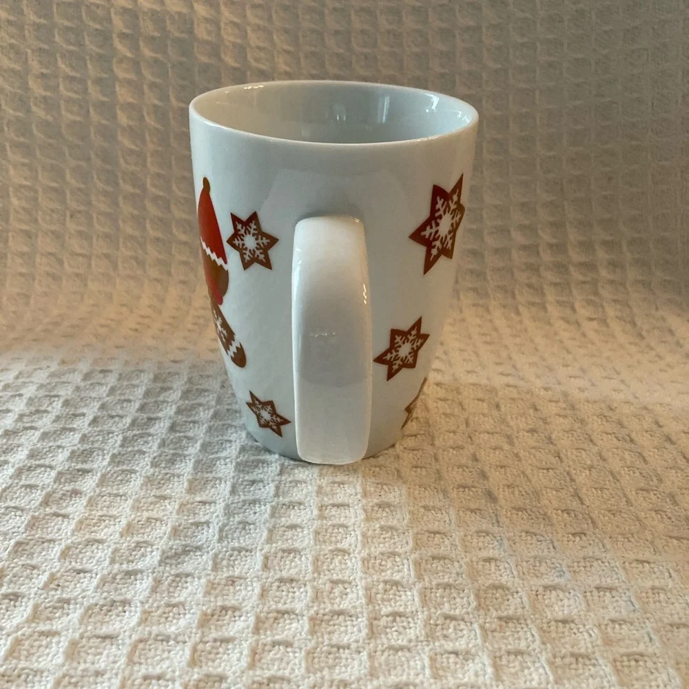 Crate&Barrel Skating Gingerman With Snowflakes Mug